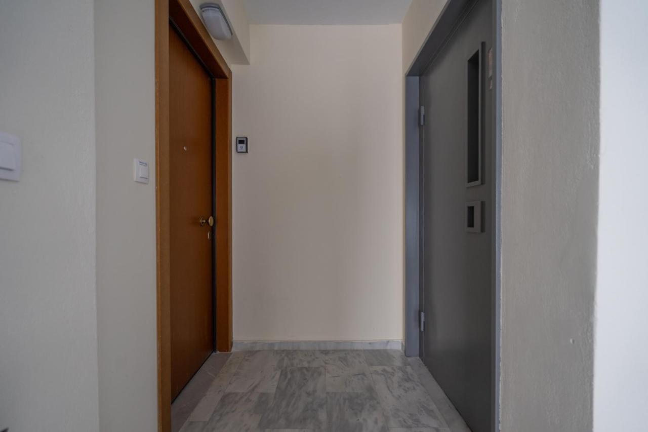 Trojan Affair Residence Athens Exterior photo